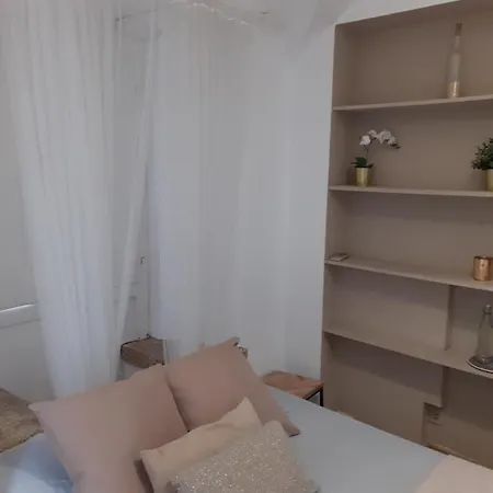 Olival Home- Feels Like Lisboa