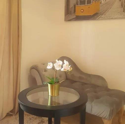 Olival Home- Feels Like * Lisboa